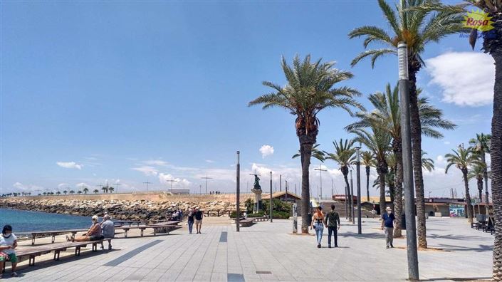 Image No.21-3 Bed Property for sale