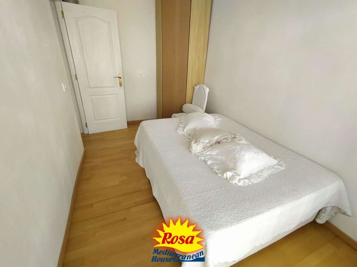 Image No.24-4 Bed Duplex for sale