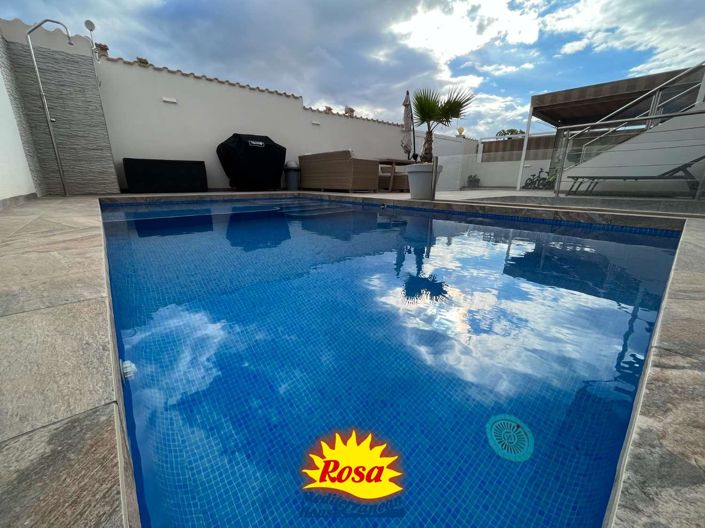 Image No.3-3 Bed Chalet for sale