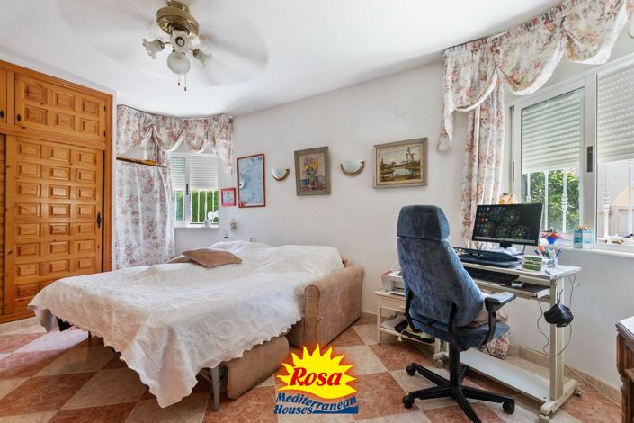 Image No.6-3 Bed Villa for sale