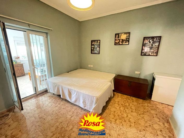 Image No.14-3 Bed Chalet for sale