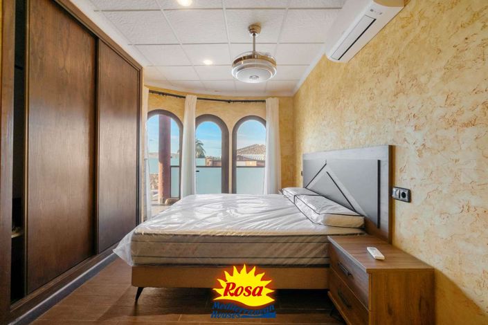 Image No.17-4 Bed Villa for sale