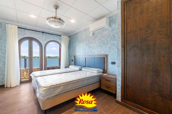 Image No.21-4 Bed Villa for sale