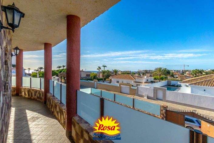 Image No.22-4 Bed Villa for sale