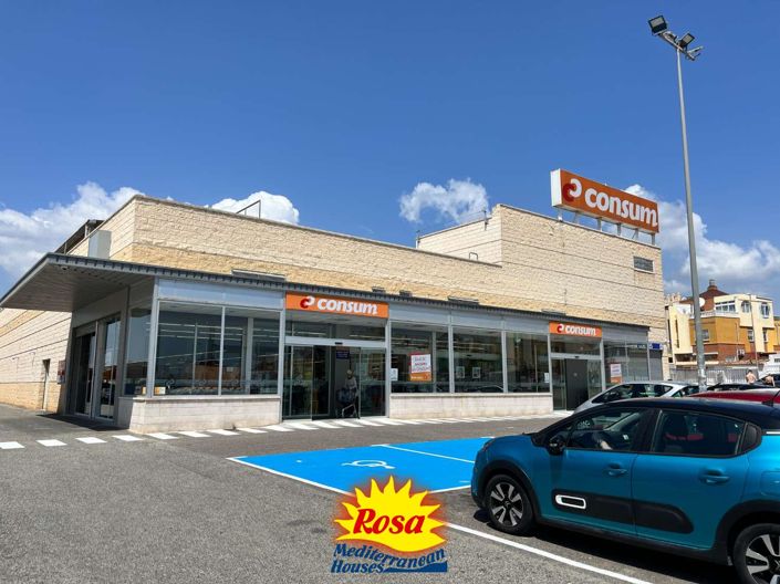 Image No.20-3 Bed Chalet for sale