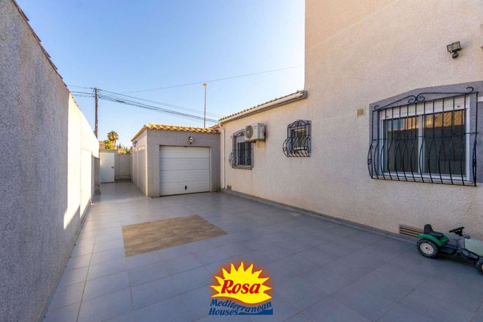 Image No.32-5 Bed Villa for sale