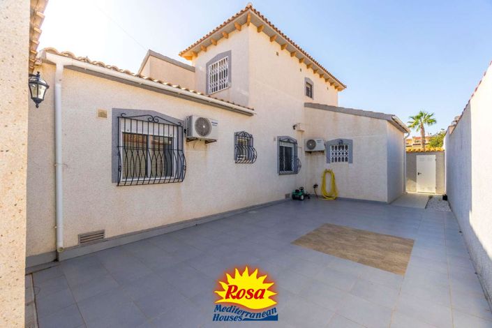 Image No.33-5 Bed Villa for sale