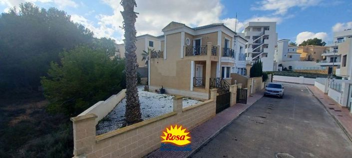 Image No.2-3 Bed Chalet for sale