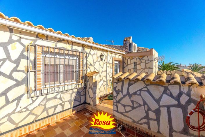 Image No.32-4 Bed Villa for sale