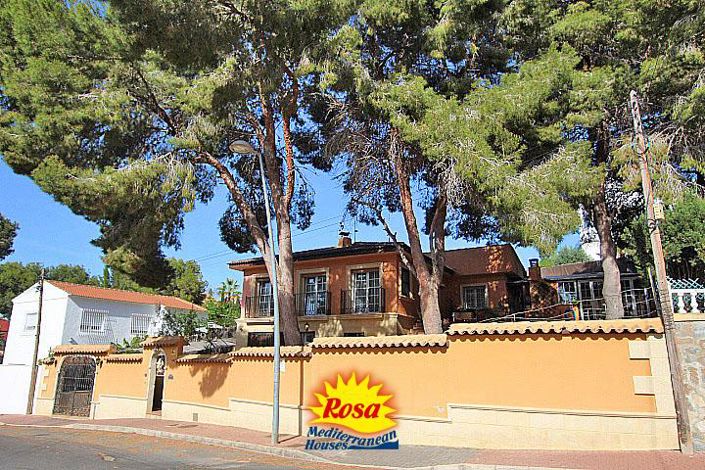 Image No.3-6 Bed Villa for sale