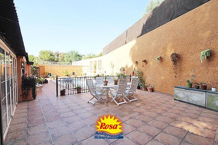 Image No.9-6 Bed Villa for sale