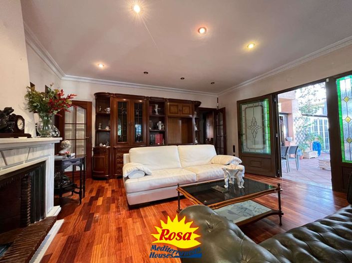 Image No.12-6 Bed Villa for sale