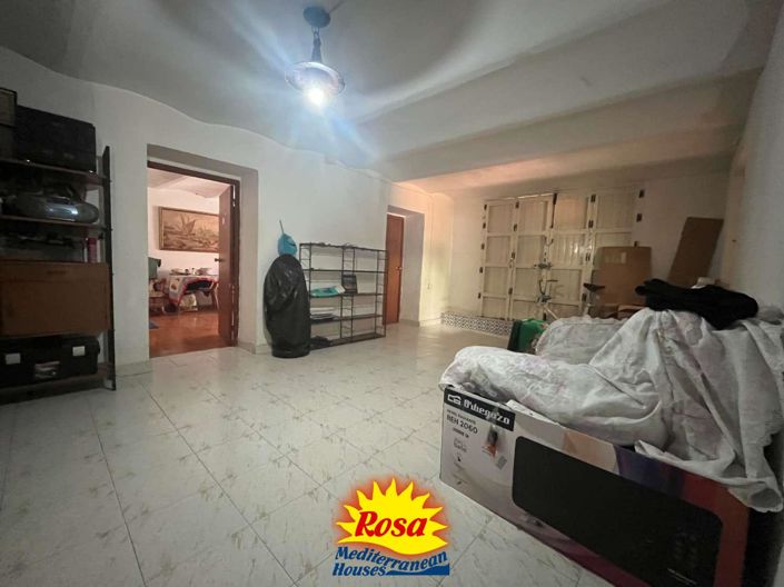 Image No.25-4 Bed Chalet for sale