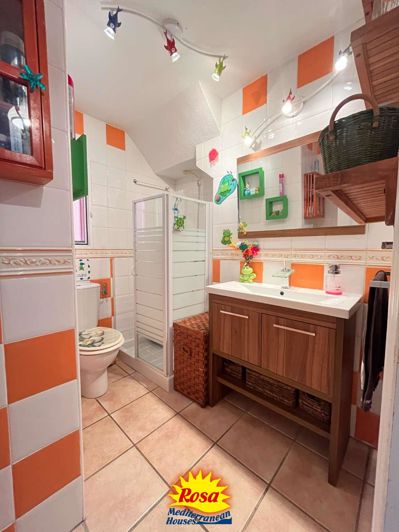 Image No.9-3 Bed Chalet for sale