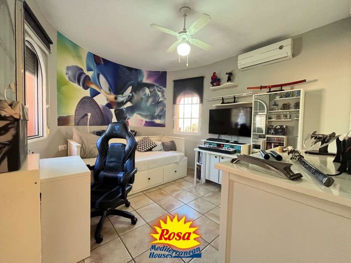 Image No.13-3 Bed Chalet for sale