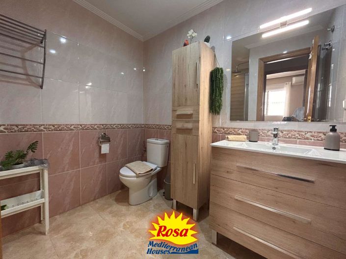 Image No.22-2 Bed Apartment for sale