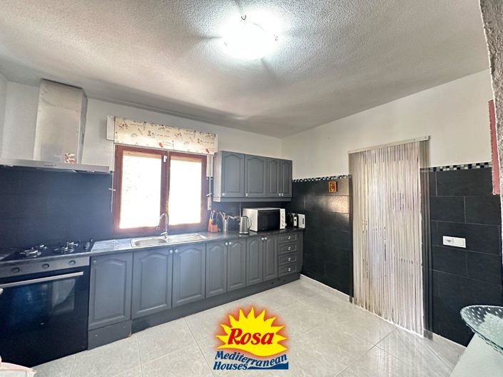 Image No.15-6 Bed Villa for sale