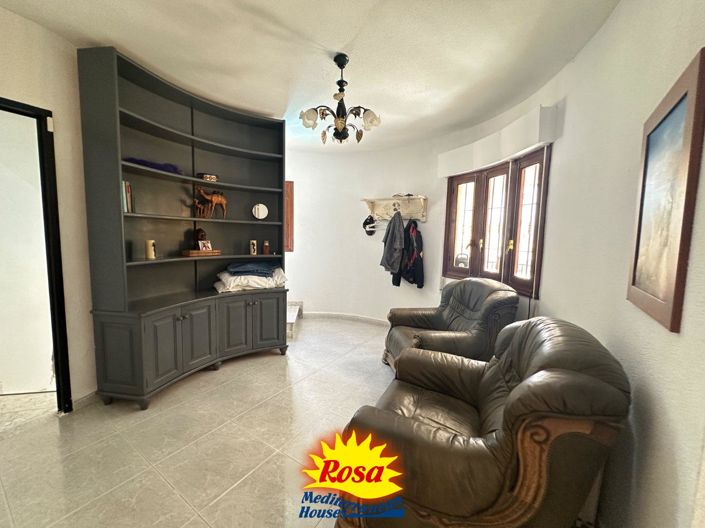 Image No.28-6 Bed Villa for sale