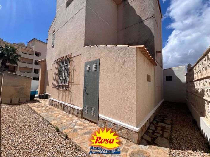 Image No.40-4 Bed Chalet for sale