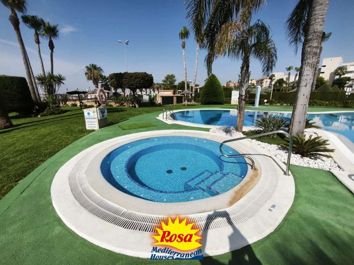 Image No.2-Appartement de 2 chambres à vendre à Cabo Roig