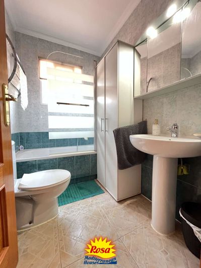 Image No.16-3 Bed Property for sale