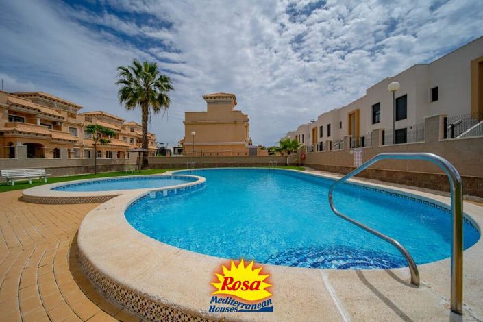 Image No.2-3 Bed Property for sale