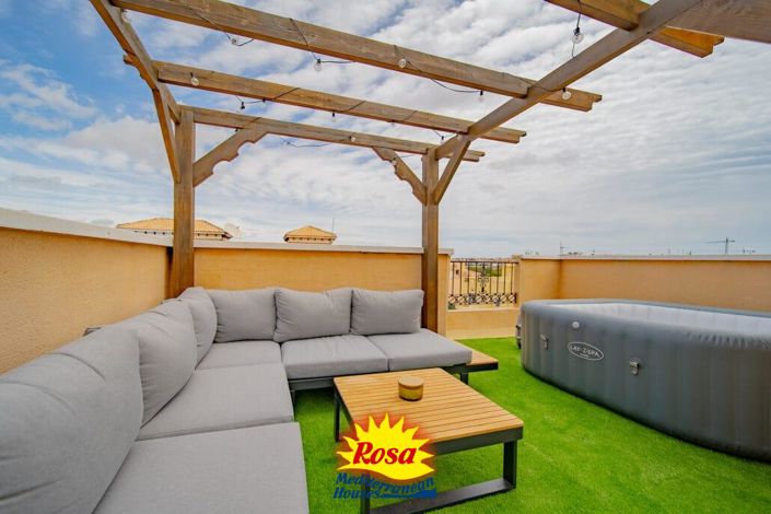 Image No.17-3 Bed Property for sale