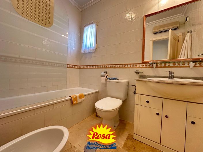 Image No.11-3 Bed Property for sale