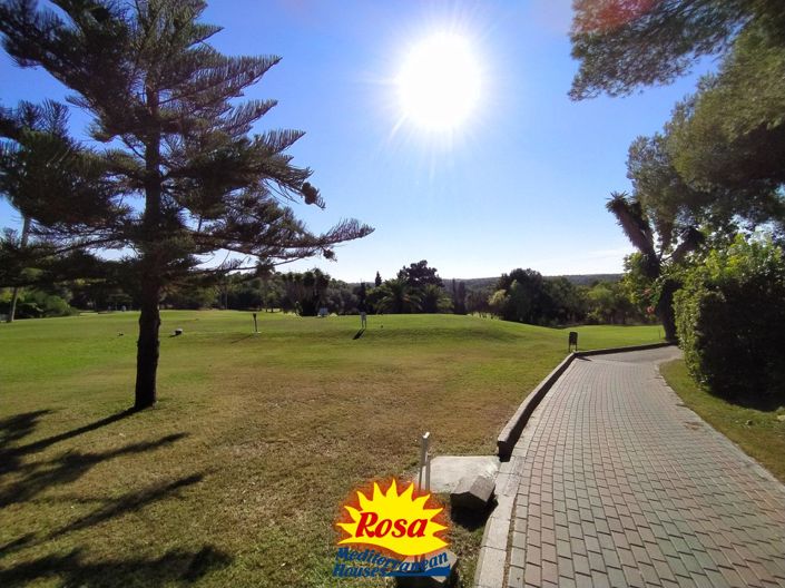 Image No.20-3 Bed Property for sale