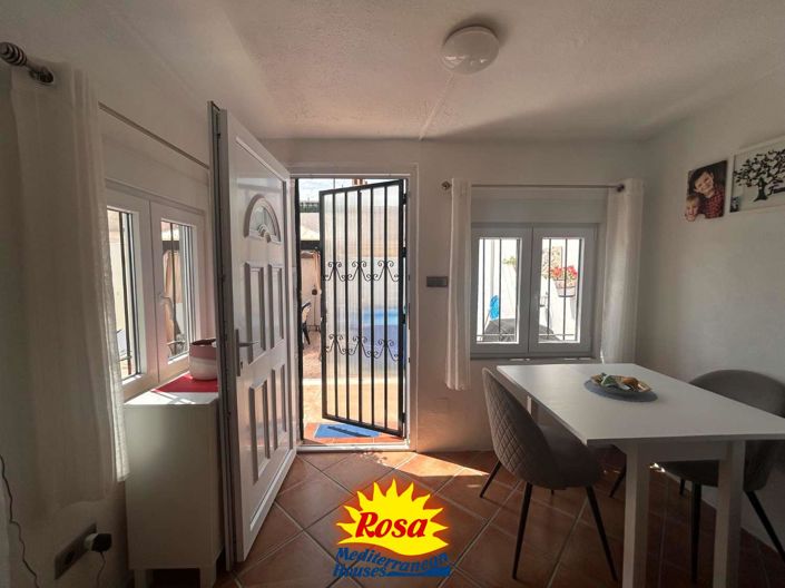 Image No.6-2 Bed Bungalow for sale