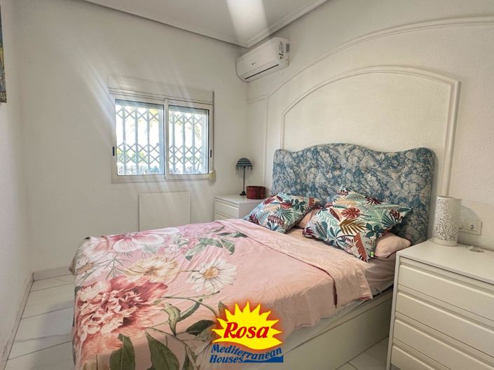 Image No.12-2 Bed Bungalow for sale