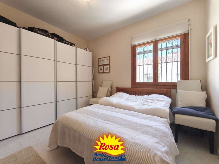 Image No.9-3 Bed Chalet for sale