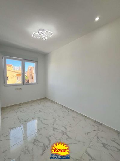 Image No.15-3 Bed Property for sale