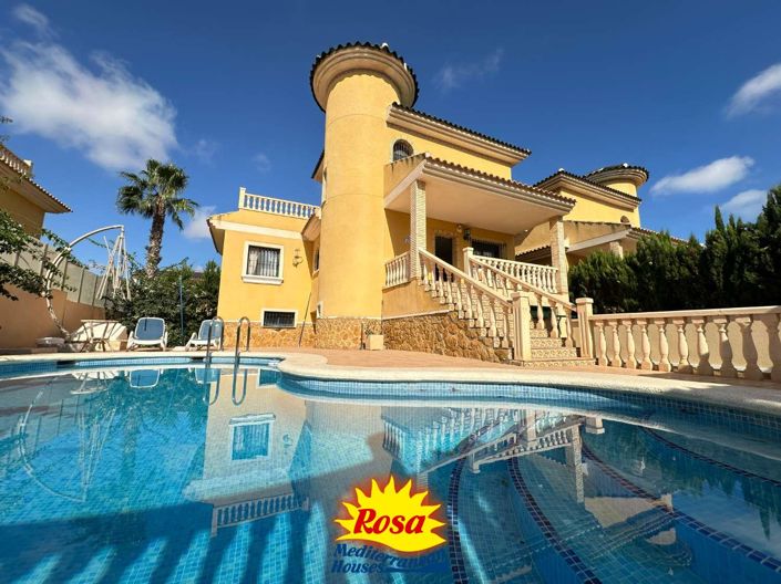 Image No.1-3 Bed Chalet for sale