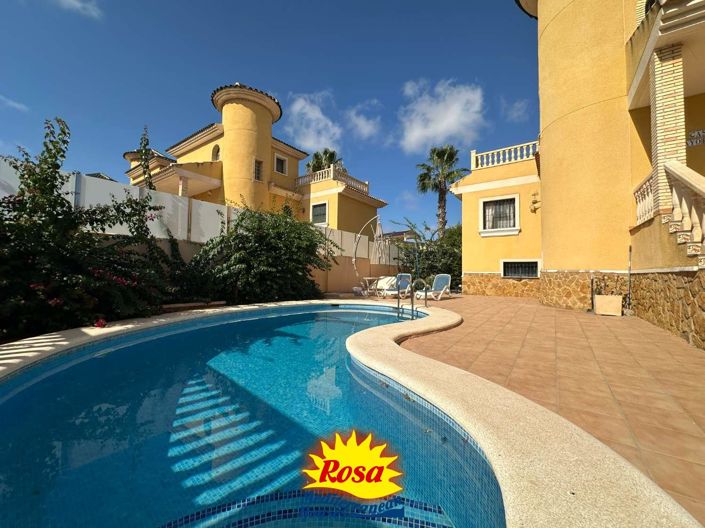 Image No.2-3 Bed Chalet for sale