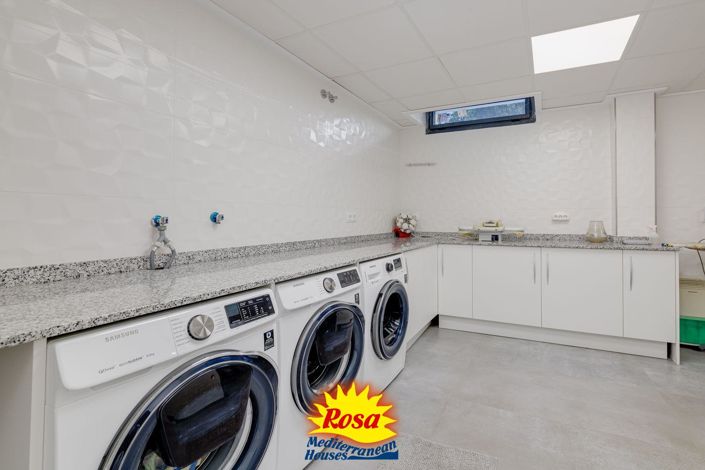 Image No.23-3 Bed Villa for sale