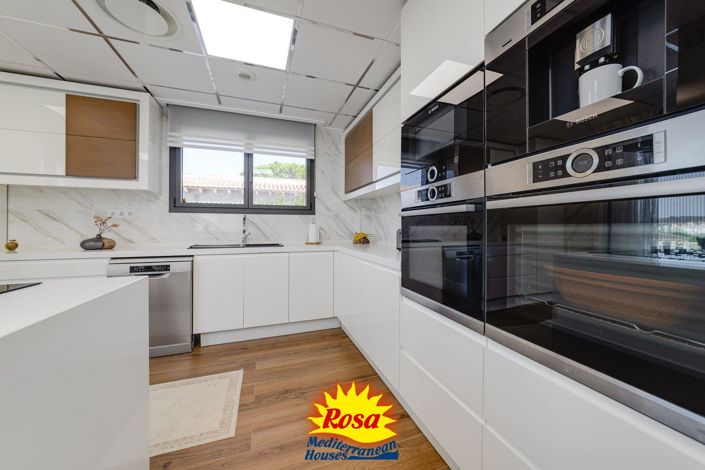 Image No.24-3 Bed Villa for sale