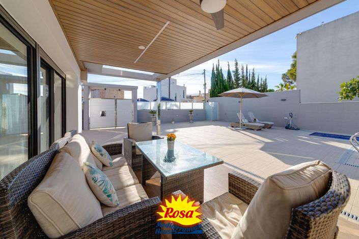 Image No.26-3 Bed Villa for sale