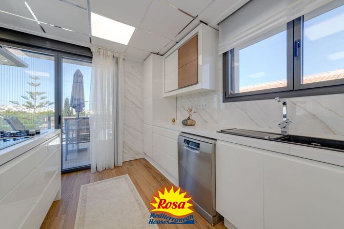 Image No.30-3 Bed Villa for sale