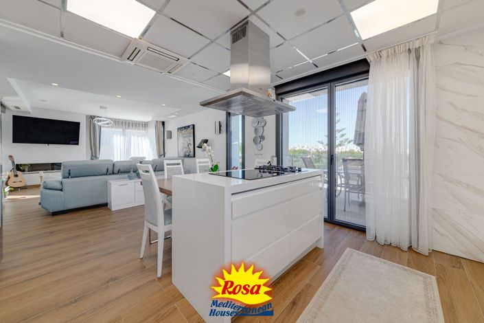 Image No.35-3 Bed Villa for sale