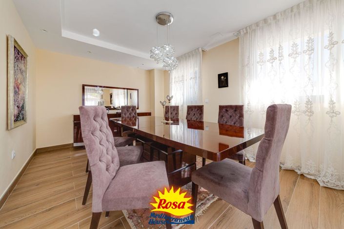 Image No.42-3 Bed Villa for sale