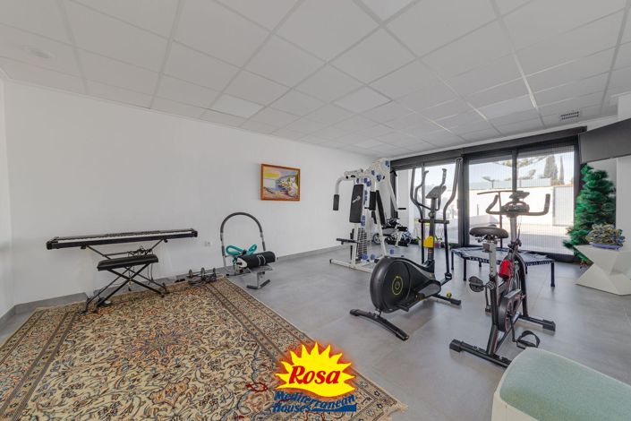 Image No.49-3 Bed Villa for sale