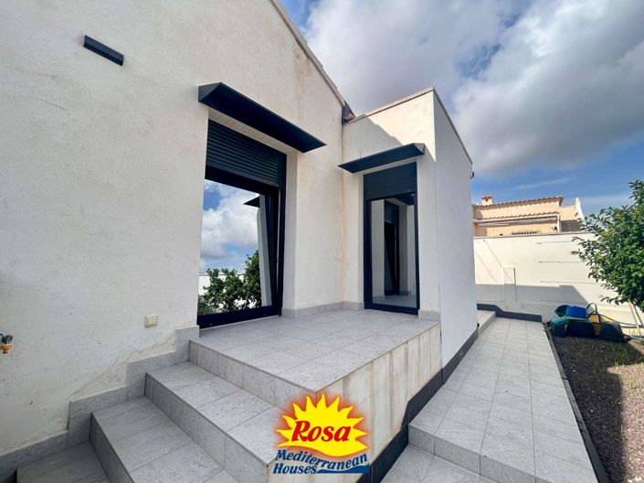 Image No.11-3 Bed Villa for sale