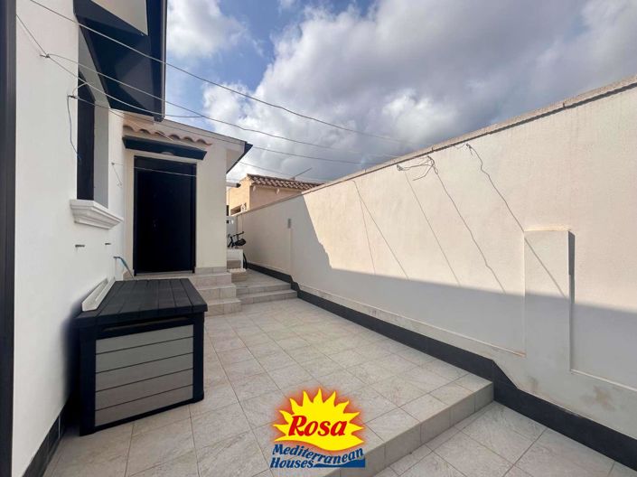 Image No.12-3 Bed Villa for sale