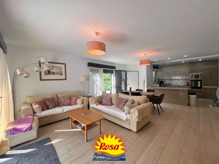 Image No.29-3 Bed Villa for sale