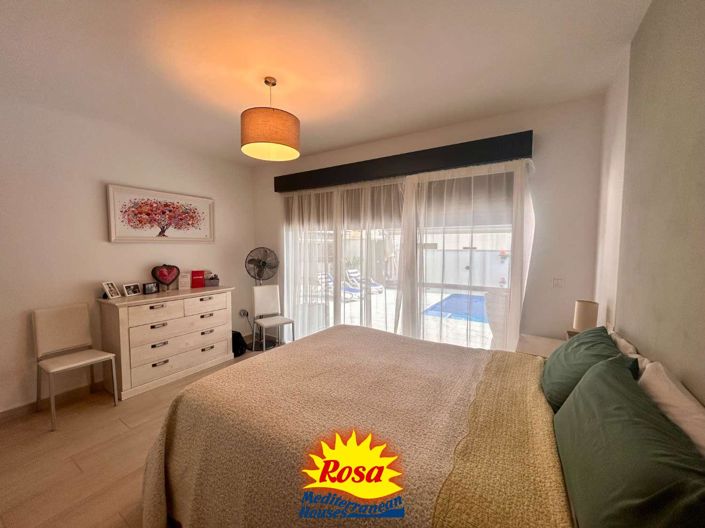 Image No.49-3 Bed Villa for sale