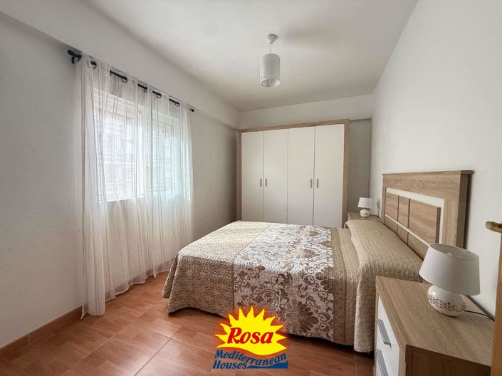 Image No.17-3 Bed Property for sale