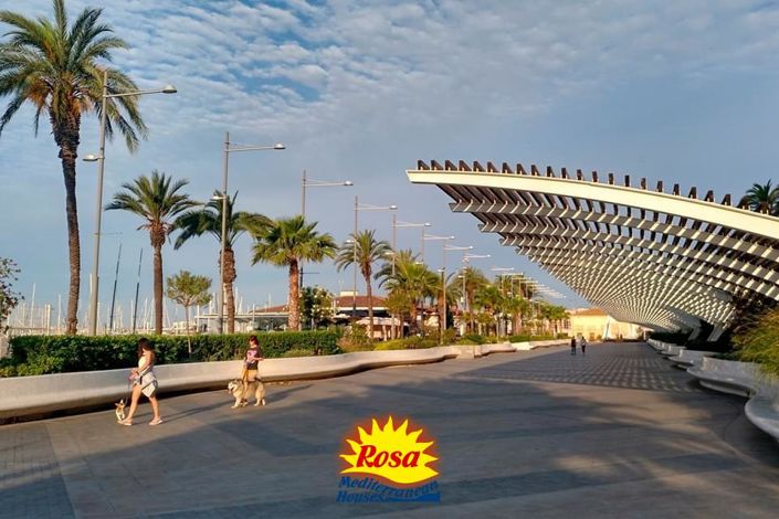 Image No.30-3 Bed Property for sale