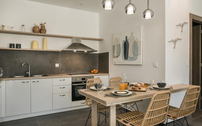 Image No.8-2 Bed Villa / Detached for sale