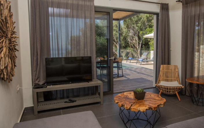 Image No.14-2 Bed Villa for sale